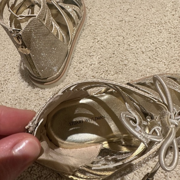 Stuart Weitzman Girls Rain Star Flat Sandal Size 5 NWOT - Picture 9 of 12